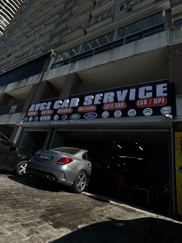 Avcı Car Service servis girişi